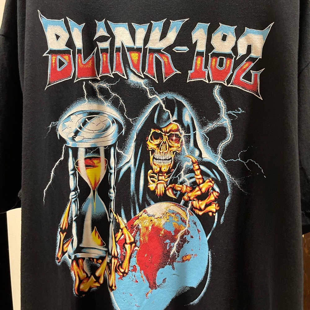 Blink-182 Band Tee - Official Tour Merch - Picture 3 of 7